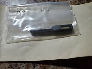 1 - NOS Piper Navajo / Cherokee 6 Cowling Latch Bolt PN# 453-198 Hartwell H897-1 - Picture 1 of 6