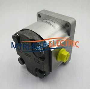 NEW Parker 3349112001 PGP511A0100AS2D3NE5E3B1B1 hydraulic pump FedEx or DHL - Picture 1 of 1
