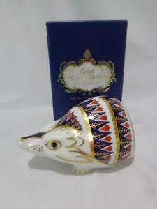 Royal Crown Derby England Hedgehog Imari Paperweight - Picture 1 of 14
