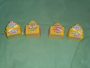 YELLOW EASTER EGG MINI BASKETS - SET 4 (NEW) - Picture 1 of 4