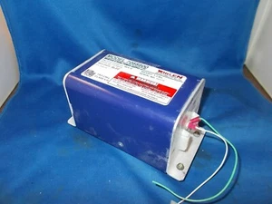 FUENTE DE ALIMENTACIÓN WHELEN 28 VOLTIOS (MODELO 7088800) - Imagen 1 de 2