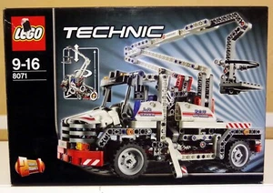Lego Technic 8071 LKW Lifter -100% komplet +bauanleitung und OVP - Picture 1 of 2