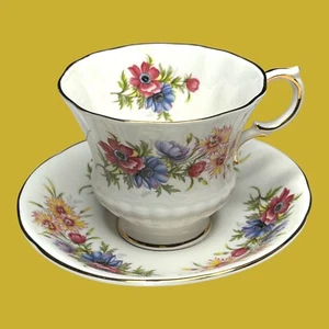 Paragon By Appointment Her Majesty The Queen Flower Festival Teacup Saucer - Picture 1 of 17