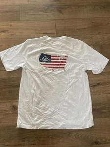 Neu ohne Etikett Johnnie-O Spanish Peaks Big Sky MT patriotische Flagge T-Shirt - Large - Bild 1 von 7