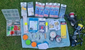 Sea Fishing Tackle Job Lot.  3 reels, 22 rigs, Scale, swivels, beads etc. - Picture 1 of 9
