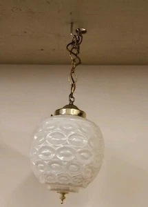 SWAG VINTAGE MCM IRIDESCENTE BIANCO CHIARO CON CATENA LUNGA - Foto 1 di 11