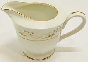 Sango Fine China “Belaire” Pattern Creamer Gold Rimmed, White, Floral, Excellent - Picture 1 of 6