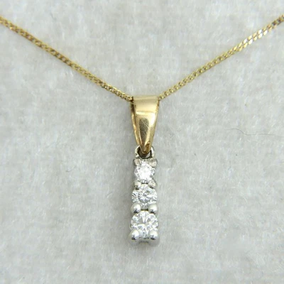 Atemberaubender 0,25ct Diamant Trilogie 9ct Gelbgold Anhänger & 18" Kette - Bild 1 von 4