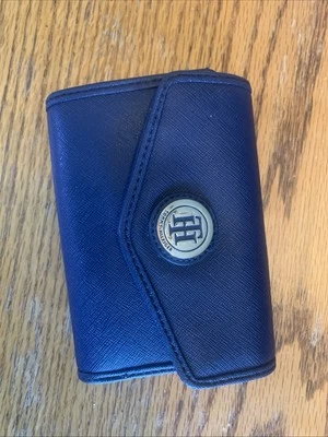 Bolso sin asas Tommy Hilfiger cartera triple azul marino oscuro imitación cuero Foto 1 de 4