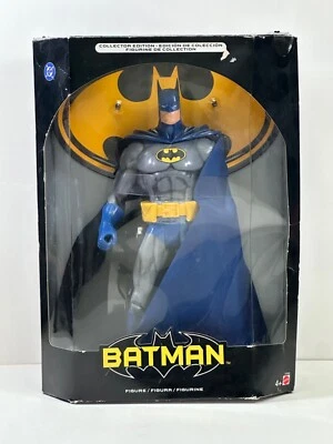 "Figura Batman 12"" edición coleccionista DC Comics Mattel azul/gris" Foto 1 de 4