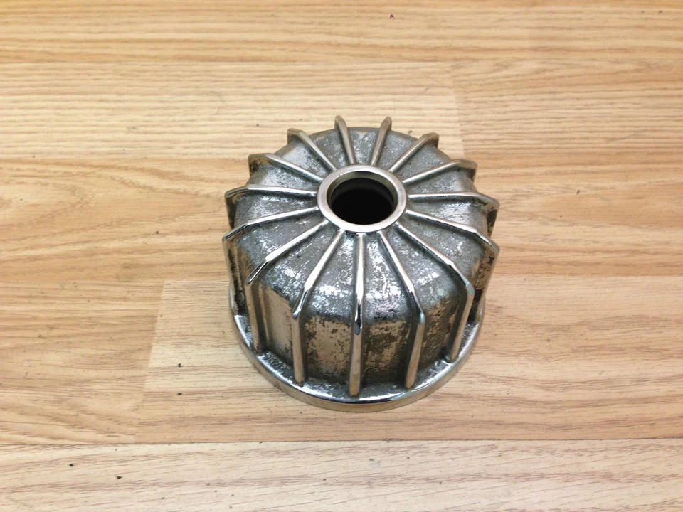 Cubierta de filtro de aceite Honda Silverwing 1983 GL650 Foto 1 de 1