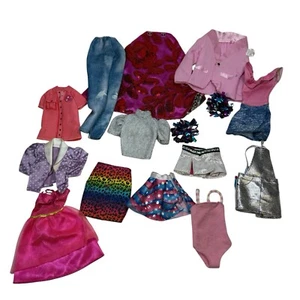 Barbie Kleidung Paket Mattel Kleid Shorts Shirt Zubehör - Bild 1 von 7