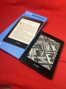 Kindle Paperwhite (10th Generation) PQ94WIF - Black no cord - Picture 1 of 8