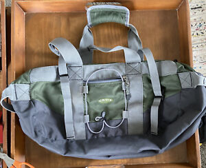 ORVIS Duffle Bag 20-22” Sport Travel Overnight Luggage Green Canvas Nylon