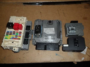 KIT ECU ALFA 159/SPORTWAGON 1.9 16V JTDM CON P/N 0281 013 138 05-11 - Foto 1 di 1