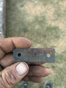 ANTIQUE VINTAGE MISSISSIPPI MOTOR VEHICLE COMP. BRASS LICENSE PLATE TAG - Picture 1 of 4