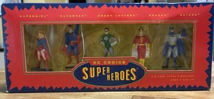 Warner Bros. Store DC Comics Set Of 5 Die Cast Super Heroes 2.25" Figures (JP) - Picture 1 of 3