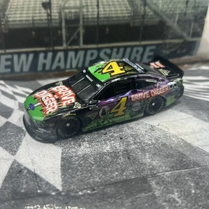 2021 Kevin Harvick #4 Monster Jam GRAVE DIGGER NASCAR Custom 1/64 diecast RARE - Picture 1 of 7