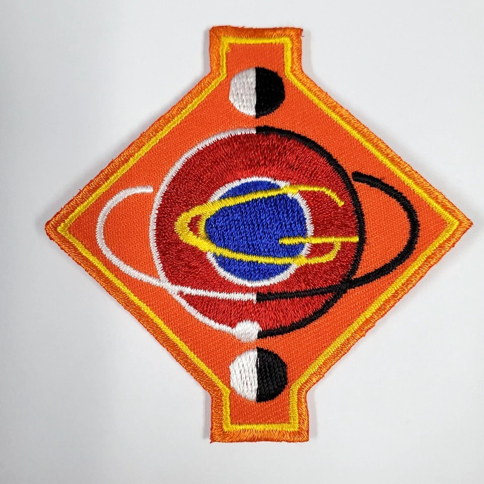 Parche bordado Land of the Giants Spindrift 3" troquelado de lujo Foto 1 de 1