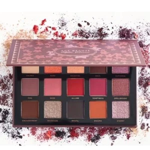 Paleta E Ace Beaute Mystic Romance nueva en caja - Imagen 1 de 3