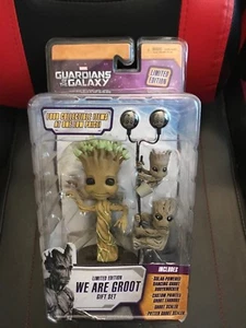 NECA Limited Edition Guardians of the Galaxy "We Are Groot" Gift Set New - Picture 1 of 2