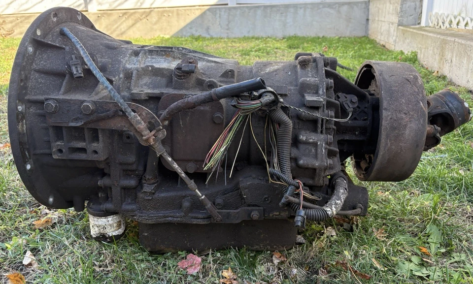 Transmisión automática Allison serie 1000  Foto 1 de 4