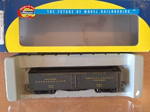 HO Scale ATHEARN 50' EXPRESS REEFER M-K-T #1313 Item #92583 - Bild 1 von 4