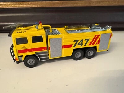 Conrad #4802 Volvo ARFF Airport Crash Fire Rescue Truck 1:50 - Image 1 of 4