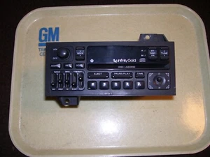 Infinity Gold Chrysler Jeep AM FM Radio Stereo Receiver CD Player 93-95 Jeep - Picture 1 of 3