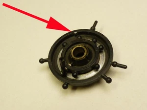 BESCHÄDIGT Ersatzteil Taumelscheibe Graupner Uni Mechanik Hubschrauber Heli - Picture 1 of 6