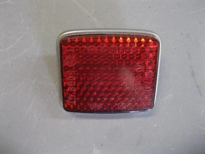 Reflector trasero Ferrari 250 GTE # 241-82-400-00 Foto 1 de 4