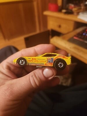 Vintage 1977 HOT WHEELS DON PRUDHOMME SNAKE Yellow PEPSI CHALLENGER FUNNY CAR - Image 1 of 4