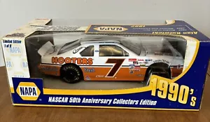 Nascar 50th Anniversary Collectors Edition ALAN KULWICKI #7 Hooters 1990's NAPA - Bild 1 von 6