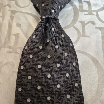 Corbata de seda tejida a lunares gris Tom Ford nueva con etiquetas Italia $280 Foto 1 de 4