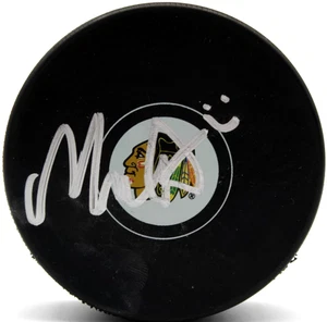 Mason West signierter Chicago Blackhawks Hockey Puck mit Beckett BAS COA BT78256 - Bild 1 von 2