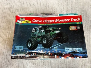 Revell Monogram -Snaptite -Grave Digger Monster Truck-851901- Modeldellb. - 1:25 - Bild 1 von 7