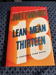 Lean Mean Thirteen: Ein Stephanie-Plum-Roman von Janet Evanovich - Bild 1 von 2