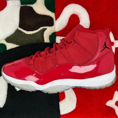 Talla 13 - Jordan 11 Retro Win Like 96 *CAJA USADA/DAÑADA* Foto 1 de 4