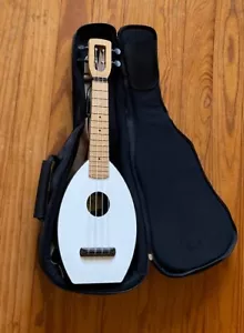 ELECTRIC/Acoustic White Magic Fluke Flea Upgraded Soprano Ukulele Strap, Gig Bag - Picture 1 of 14