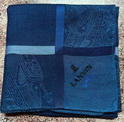 LENÇO MASCULINO ALGODÃO VINTAGE BOLSO QUADRADO 18" CLÁSSICO AZUL LISO ARTE PAISLEY - Imagem 1 de 3