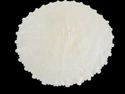 Linge ancien Napperon ou autre coton blanc monogramme TP ( ref 20) - Photo 1/3