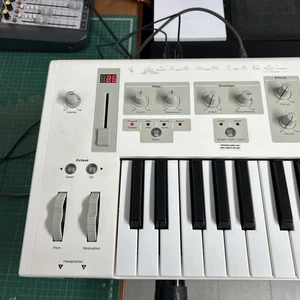 Emu Longboard 61 Key , 128 Note Poly, Velocity & Aftertouch Keybd, Case & Manual - Picture 1 of 15