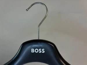 HUGO BOSS Mantel-/Jackenbügel, Made in Germany, Größe wählbar - Bild 1 von 17