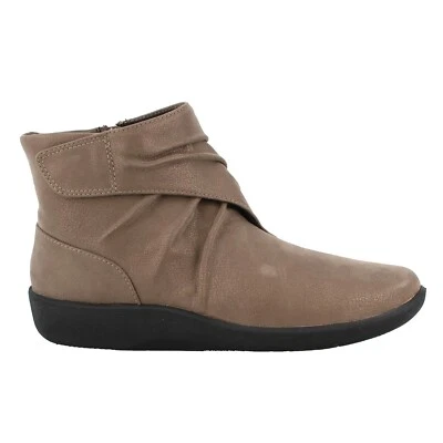 Clarks Mujer Sillian Tana Botín Tacón Plano, Estaño, Mujer Talla 6 M, $129 NUEVO  Foto 1 de 4