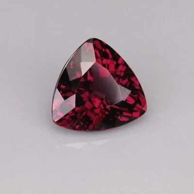2.82 carats - Stunning Purplish Red Natural Rhodolite Garnet Malawi 2505448-12 - Image 1 of 4