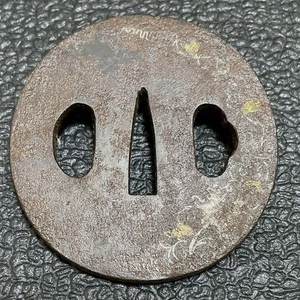 Tsuba de Hierro con Incrustación de Oro Plata Era Edo Accesorio de Hoja Antiguo Coleccionable - Imagen 1 de 12
