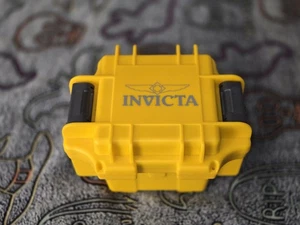 Invicta Watch Case Carrier - Picture 1 of 7