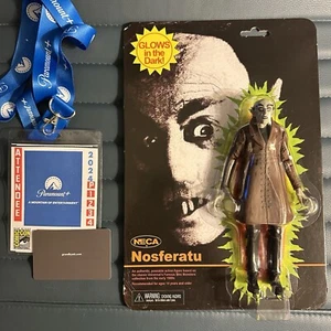 Figura NECA Universal Monsters Nosferatu SDCC 2024 GITD Brilla en la Oscuridad NUEVO - Imagen 1 de 16
