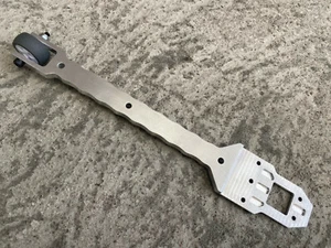 Barra con ruedas de aluminio para 1/7 Arrma 6S Fireteam Silver - Imagen 1 de 3