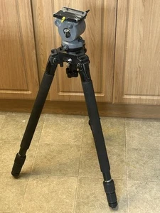 Miller DS10 Fluid Head & Aluminum 3-Stage Tripod - Picture 1 of 12
